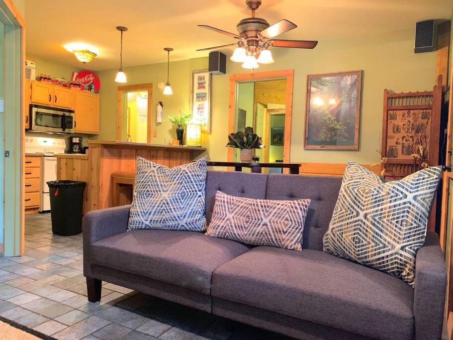 The River Haven - Sleeps 32 - On Guadalupe River Seguin Bagian luar foto