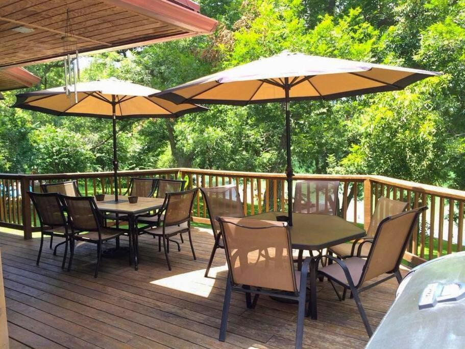 The River Haven - Sleeps 32 - On Guadalupe River Seguin Bagian luar foto