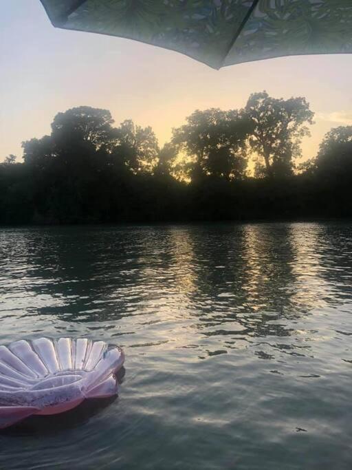 The River Haven - Sleeps 32 - On Guadalupe River Seguin Bagian luar foto